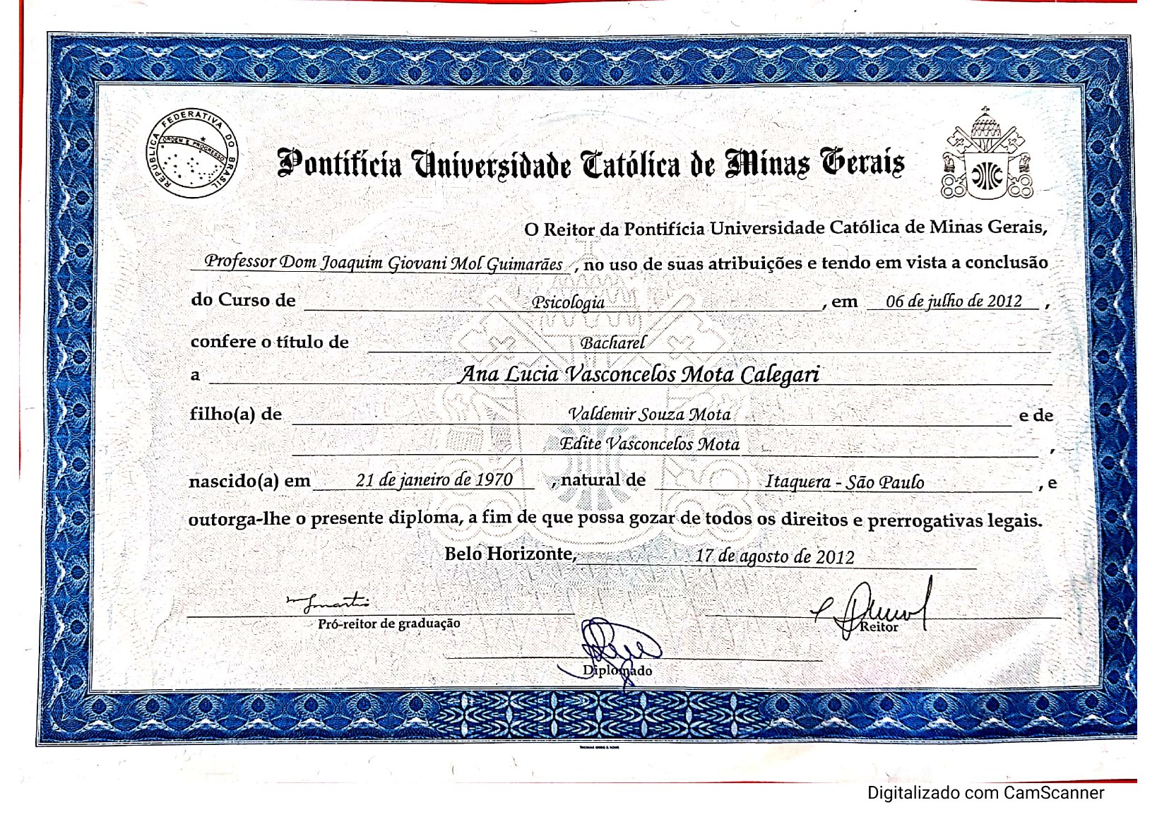 Diploma de Bacharelado em Psicologia — PUC Minas de Ana Vasconcelos